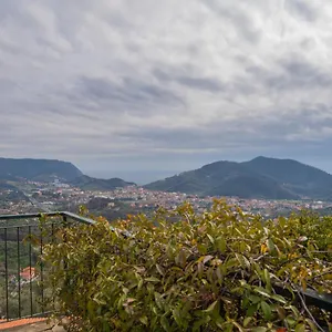 casa-serena-vista-mare-sestri-levante-pace-natura.hotelitalianriviera.com/